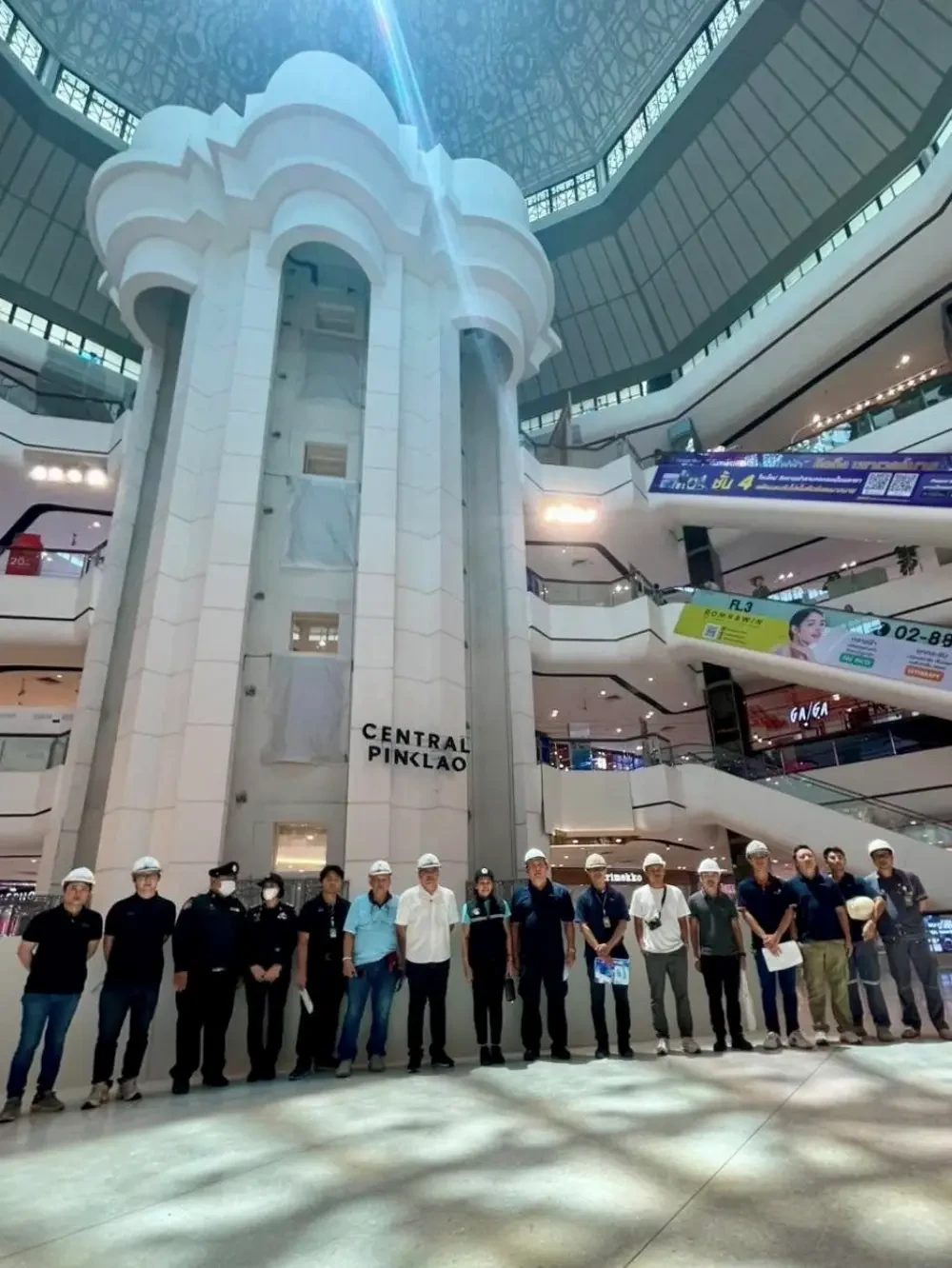 Central Pattana expresses heartfelt thanks to the Thai people for always standing together, and invites all to share touching stories with #TogetherforBetterFutures