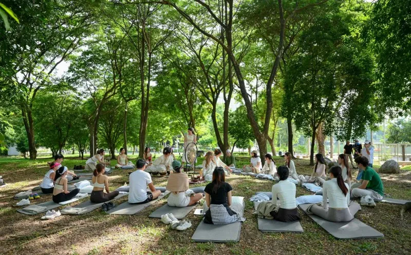 Central Park Bangkok launches ‘Here for All of You’ campaign, transforming billboards into a place of comfort in Lumpini Park, in collaboration with the Bangkok Metropolitan Administration