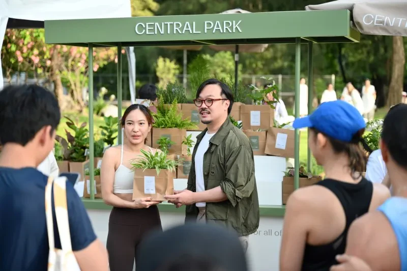 Central Park Bangkok launches ‘Here for All of You’ campaign, transforming billboards into a place of comfort in Lumpini Park, in collaboration with the Bangkok Metropolitan Administration