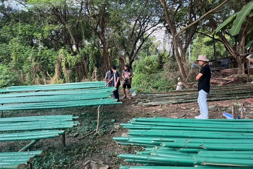 Central Pattana champions Thai local wisdom through creative collaboration —“Kak-Christ-Mud”, the Silk Mudmee Christmas tree, wins top prize at the Creative Excellence Awards 2025