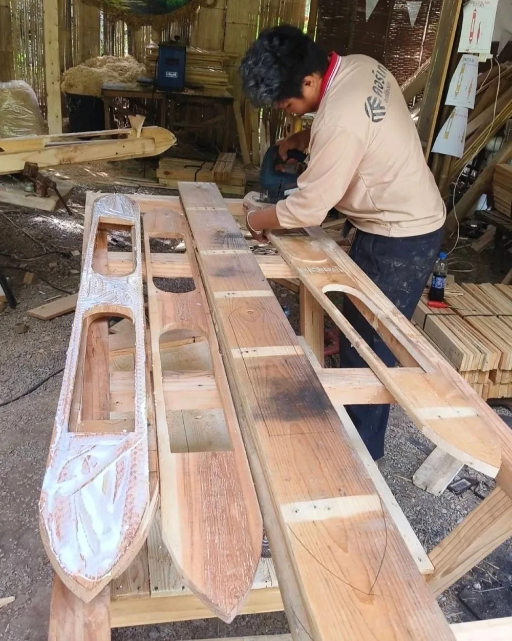 Central Pattana champions Thai local wisdom through creative collaboration —“Kak-Christ-Mud”, the Silk Mudmee Christmas tree, wins top prize at the Creative Excellence Awards 2025